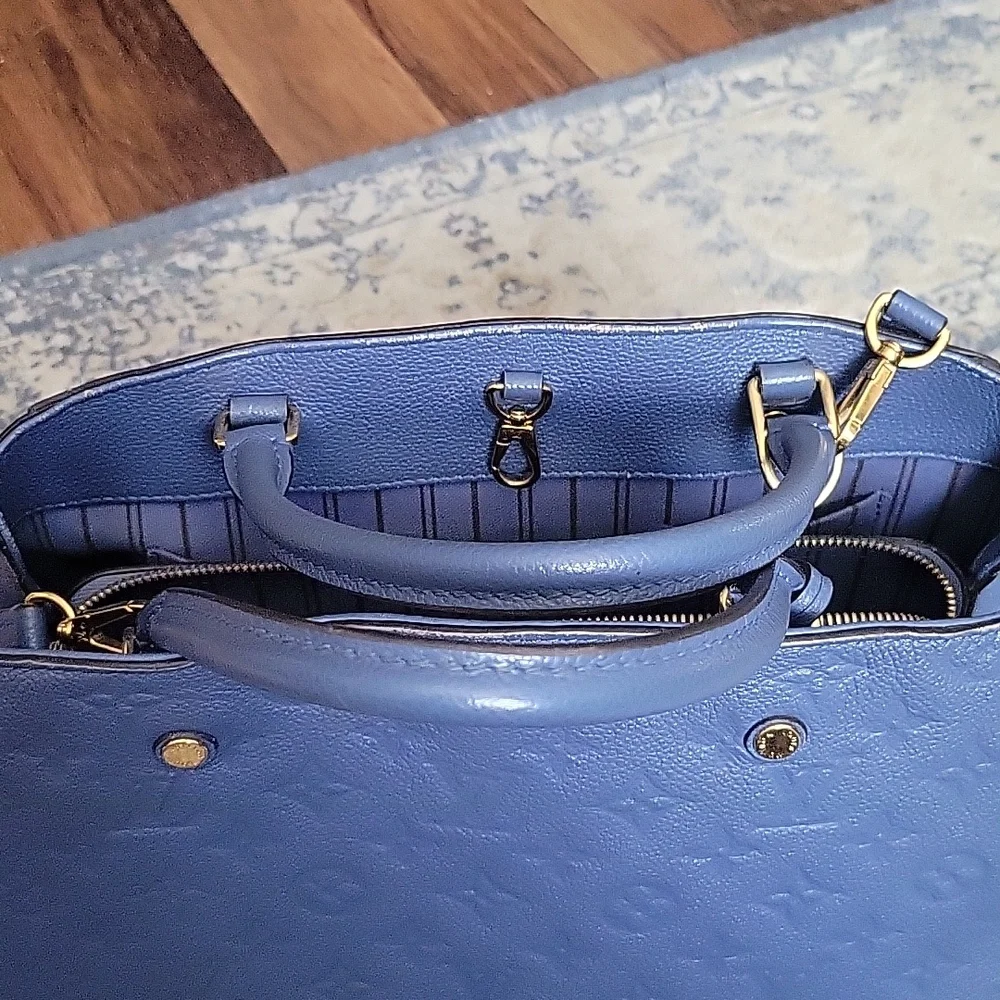 Authentic LOUIS VUITTON Limited Addition Bag.comes W Dust Bag